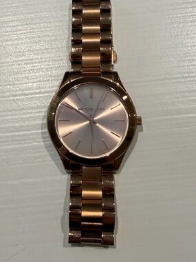 Michael Kors MK3197 Rose Gold Slim Runway Watch + Extra Links